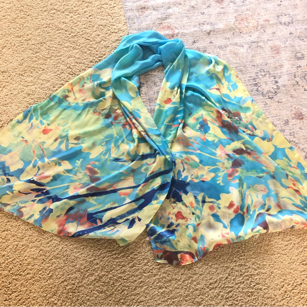 Brand New Turquoise Floral Print Scarf 70X24